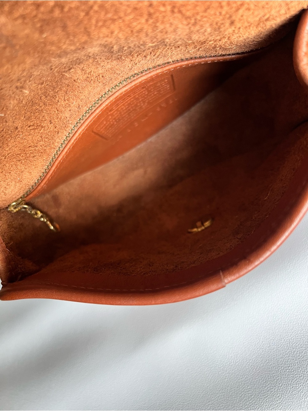 Vintage Coach British Tan Watson Leather Crossbody Bag Style # 9981 - Picture 16 of 16